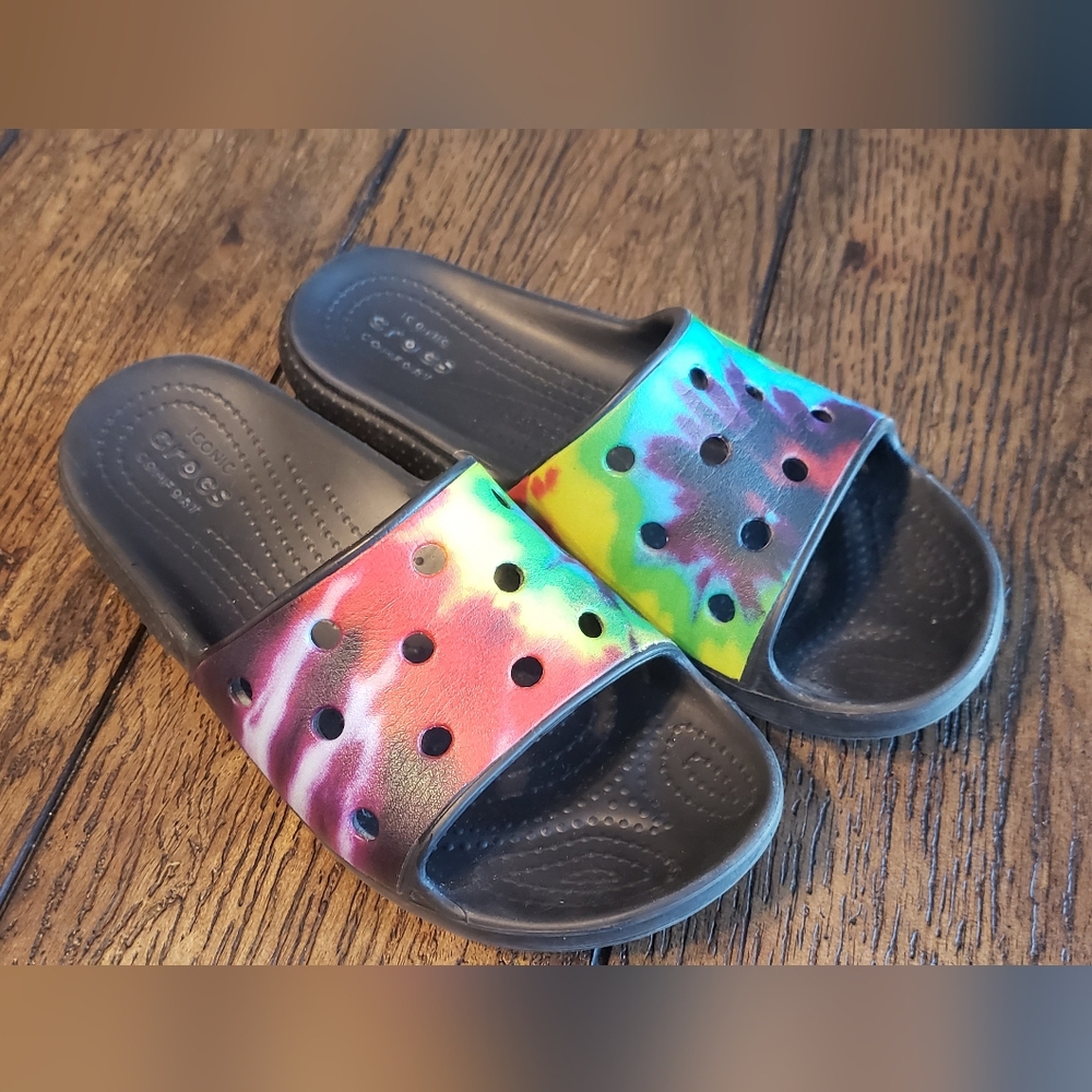 Crocs slides (tie-die) Kids' size J3